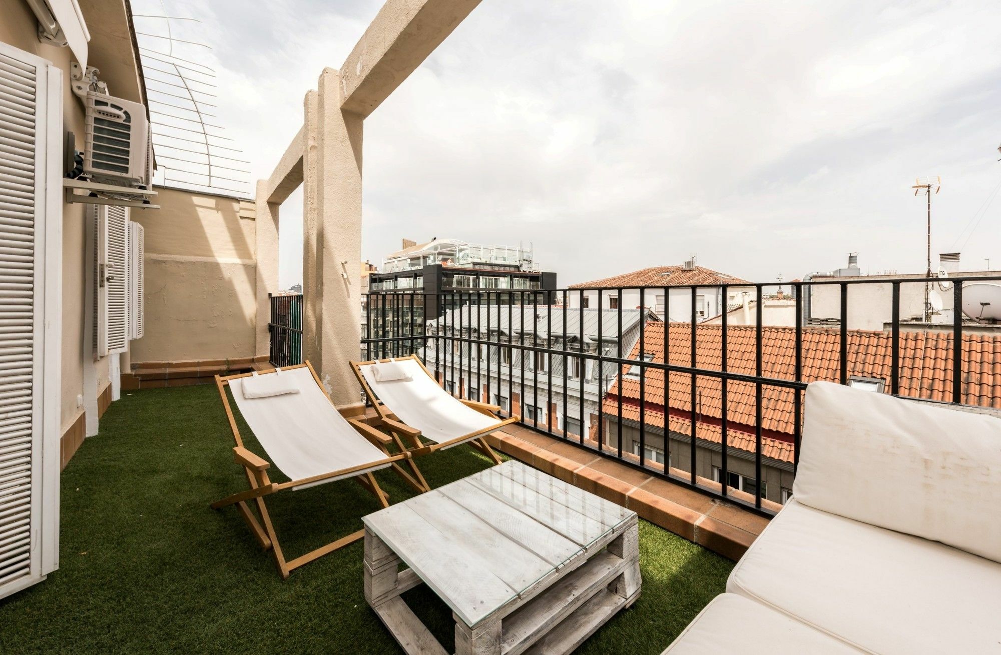 Gran Via Terrace City Center Madri Exterior foto